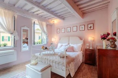 Casa Monique, A Smart Designed Sweet Air Conditioned Apartment Inside the Walls of Lucca – Photos 10